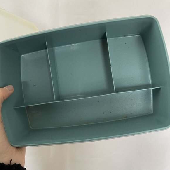 Tupperware vintage turquoise box storage kitchen sewing box 9.5 x 6.5 inches - Picture 4 of 6